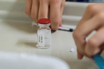 La OMS no avala que se pidan vacunas anticovid a los viajeros.