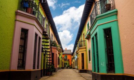 Descubre Bogotá con CandelarIA: Tu guía inteligente de la ciudad